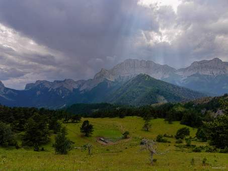 Débuts d'orage sur le Vercors