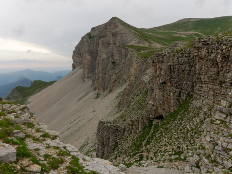 Tête du Lauzon depuis le col de Charnier