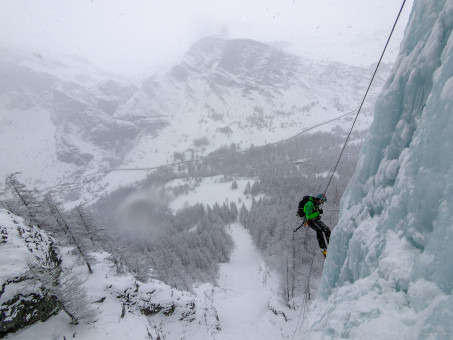 Une autre cordée à la descente