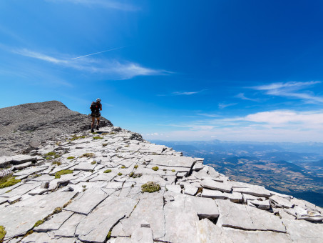 Au delà de la terrasse, le vide
