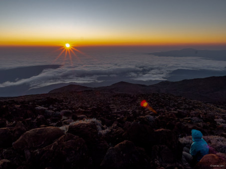 Levé de soleil vu depuis le Piton des Neiges
