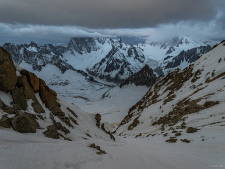Vue depuis le couloir Whymper à L'Aiguille Verte