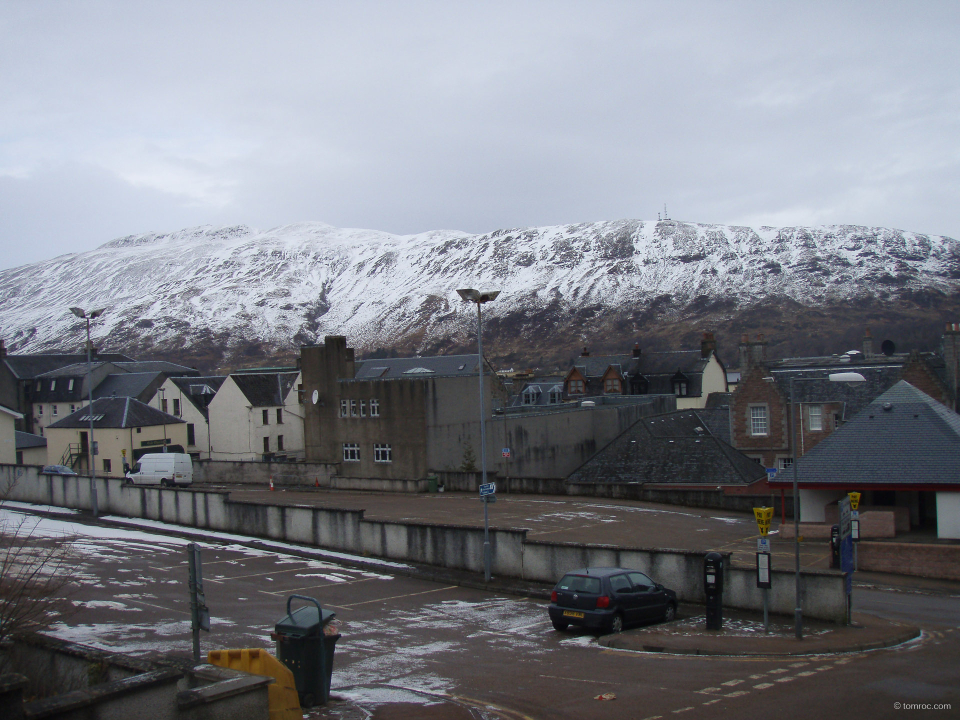 Les hauteurs de Fort William sous la neige.