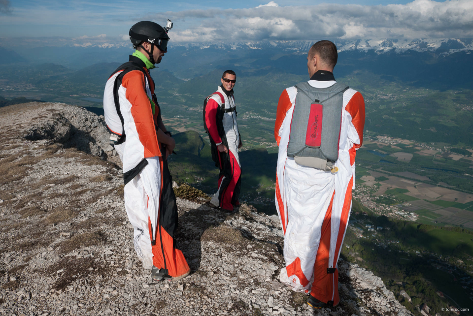 Basejumpers à la Dent de Crolles.