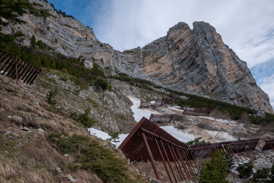 Les paravalanches du Rocher du Midi.