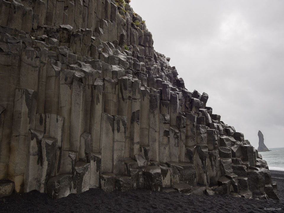 Orgues basaltiques sur la plage de Vik