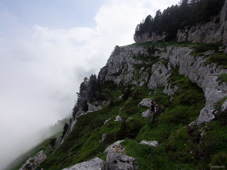 Le départ de la sangle, que nous trouvons lors d'une levée de brouillard