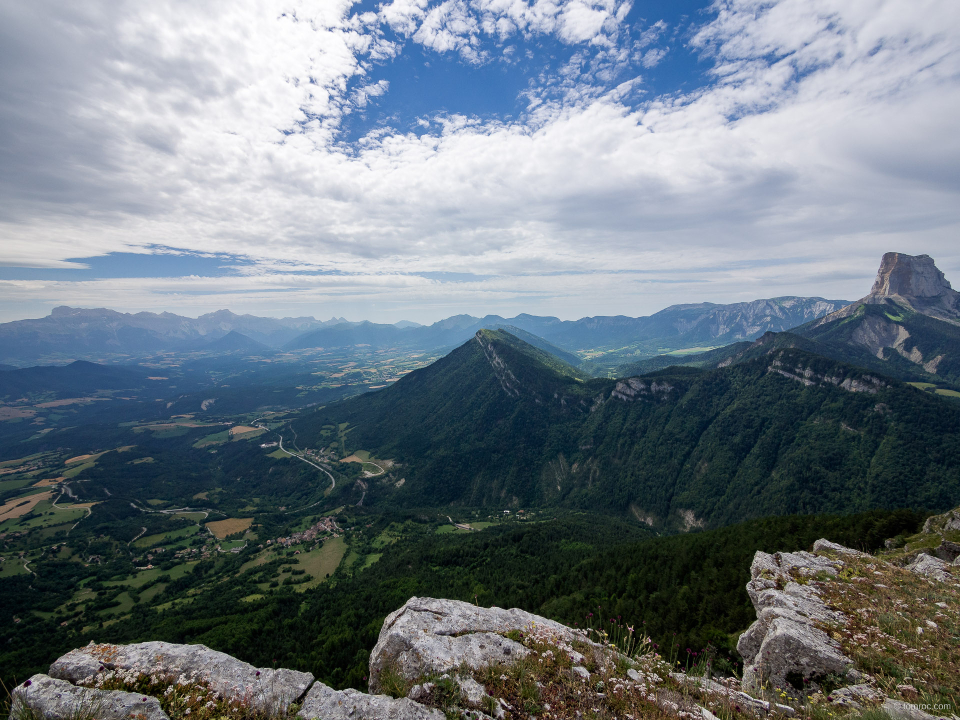 La sangle du Baconnet avec vue sur le Mont Aiguille