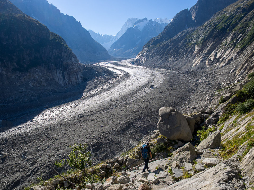 Descente vers la Mer de Glace