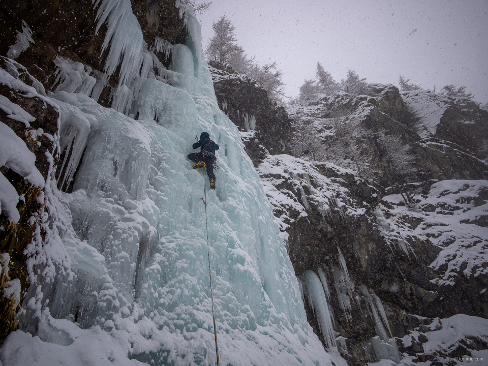 Frédéric VT attaque le crux