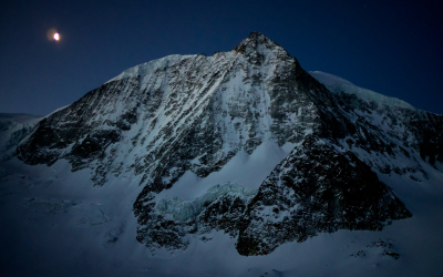 Ski de randonnée depuis la Cabane des Dix, en Suisse