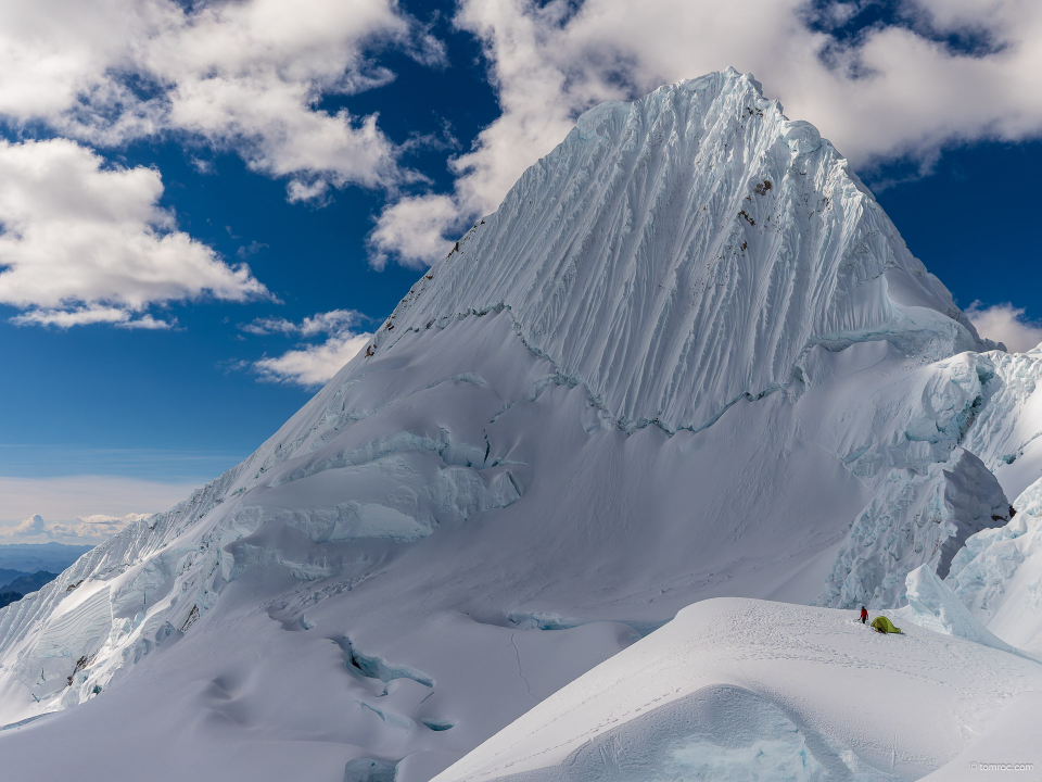 Alpamayo (5947m)